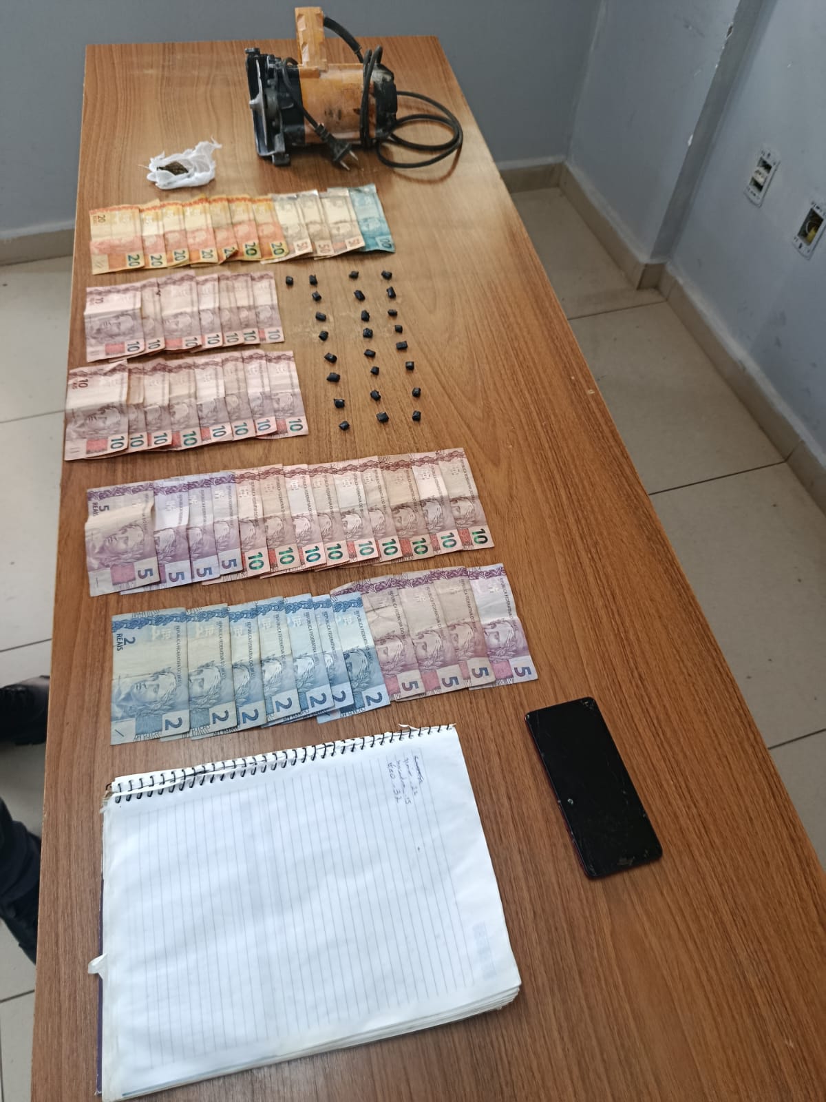Traficante é preso por tráfico e receptação pela PM no bairro São José