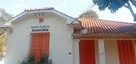 Deus e o diabo na terra dos Araçás