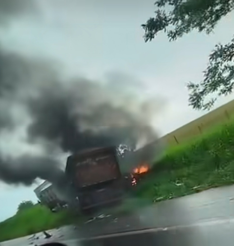 Mãe e filho morrem em acidente em rodovia
