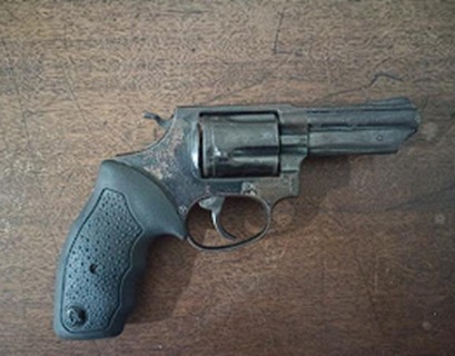 Homem é preso por porte ilegal de arma de fogo em Birigui
