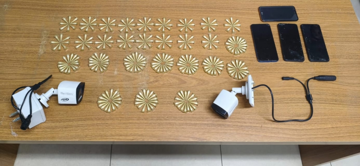 Mulher é presa pela segunda vez em menos de 15 dias por tráfico de drogas no bairro Mão Divina