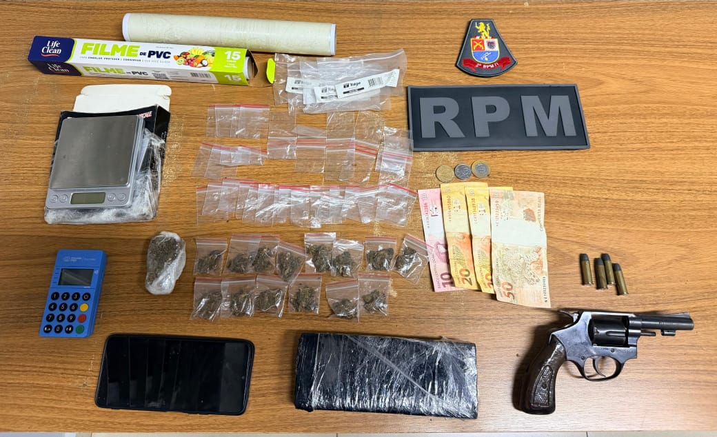 Homem é preso por tráfico de drogas, posse ilegal de arma de fogo  e veículos de advogadas apreendidos