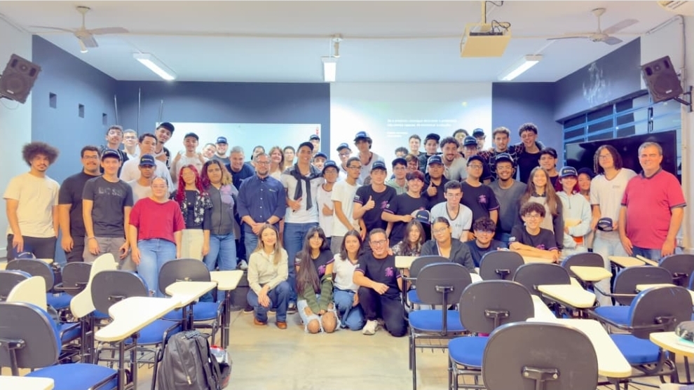 Parceria capacita estudantes para combater a escassez de mão de obra no campo