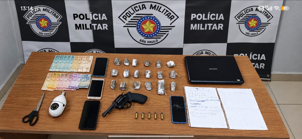 Traficante é preso com drogas e arma de fogo no bairro Beatriz, em Araçatuba.
